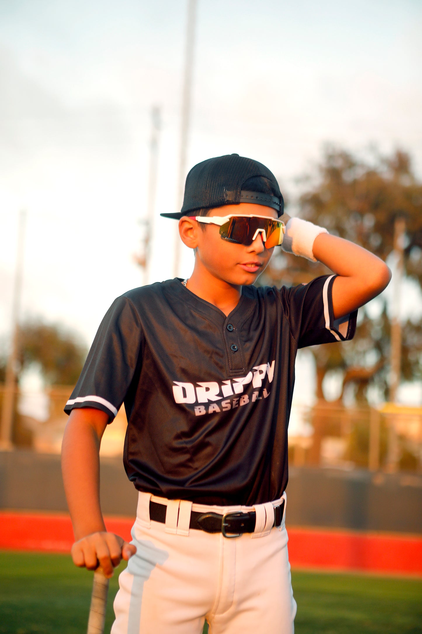 YOUTH- DRIPPY GLASSES