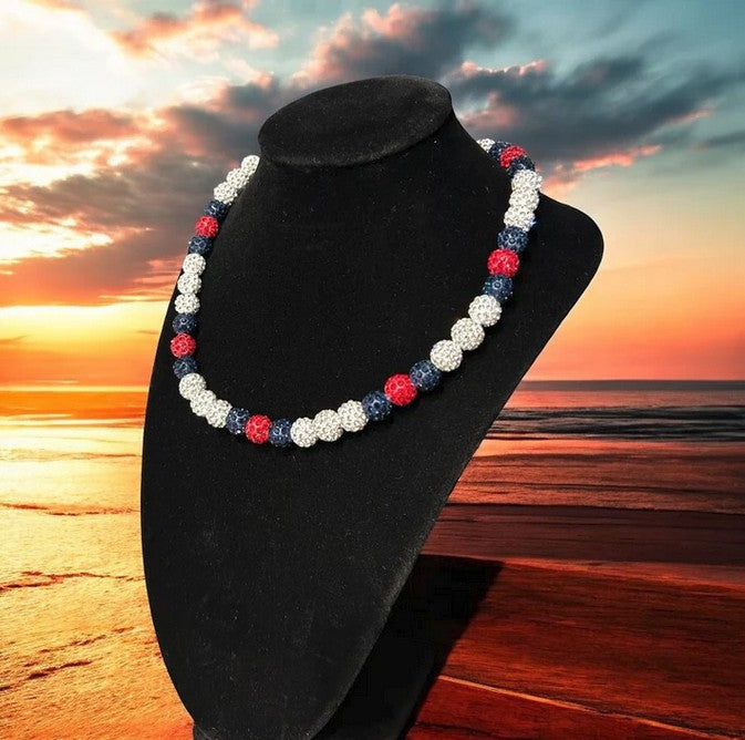 DRIPPY NECKLACES