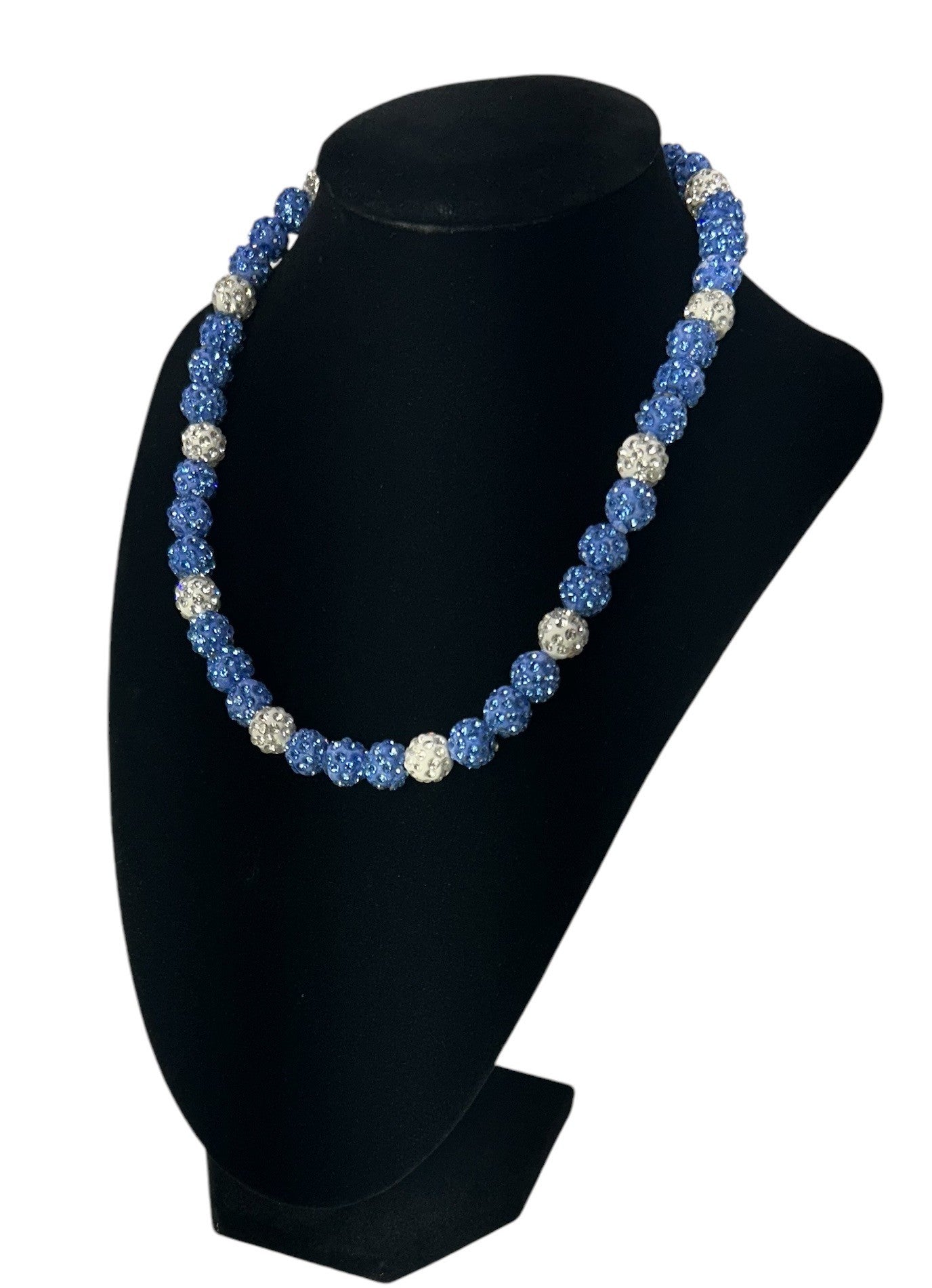 DRIPPY NECKLACES